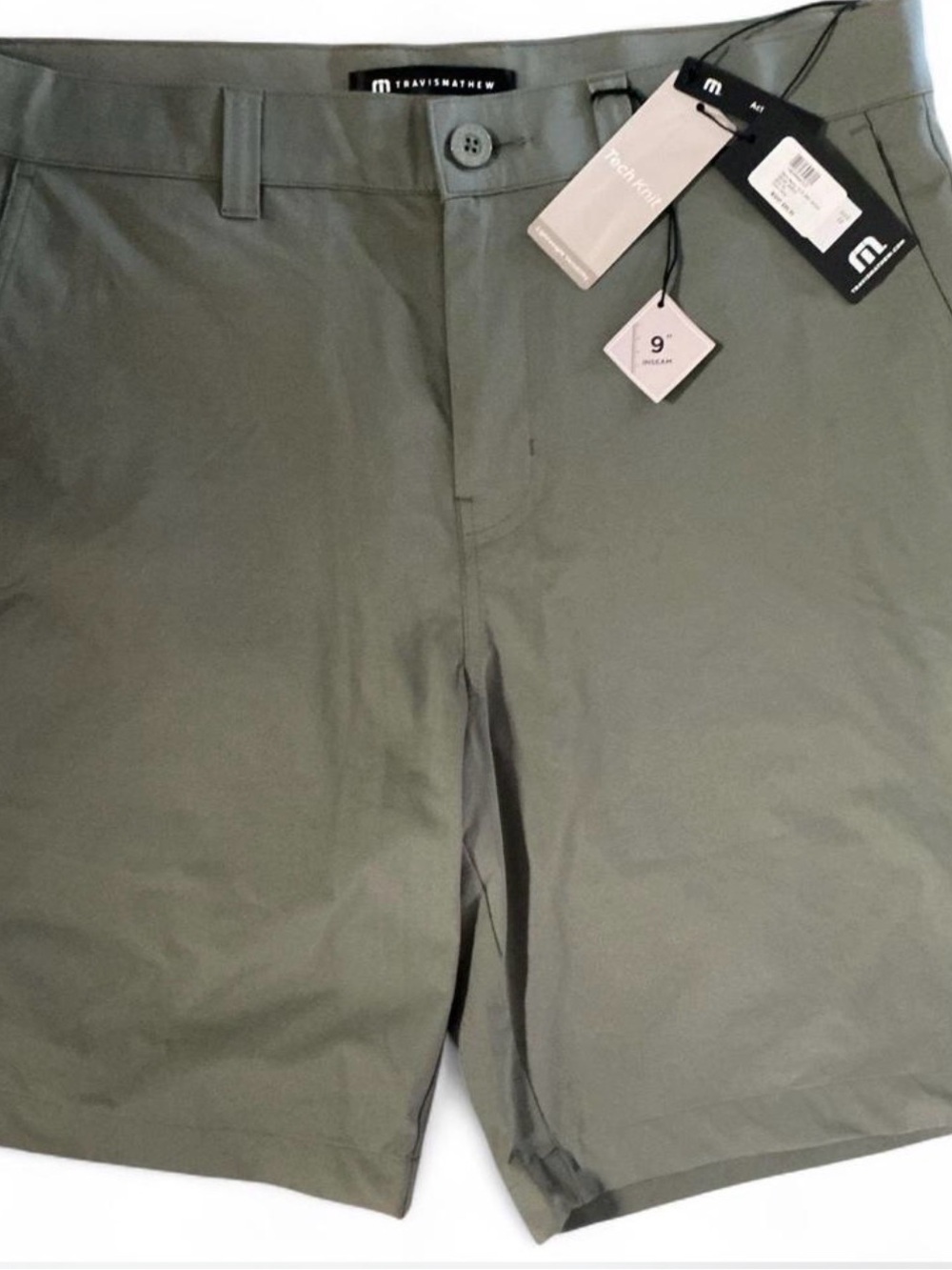 Travis Mathew Tech Knit Short size 33 NWT New Never Worn